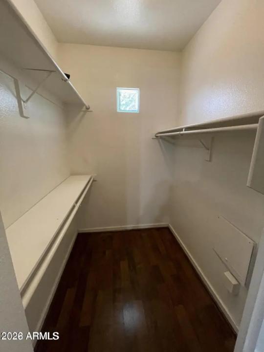 Real Estate Picture 12
