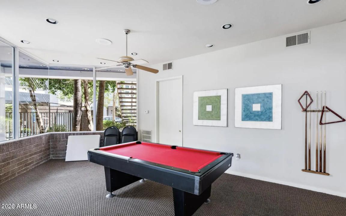 Real Estate Picture 17