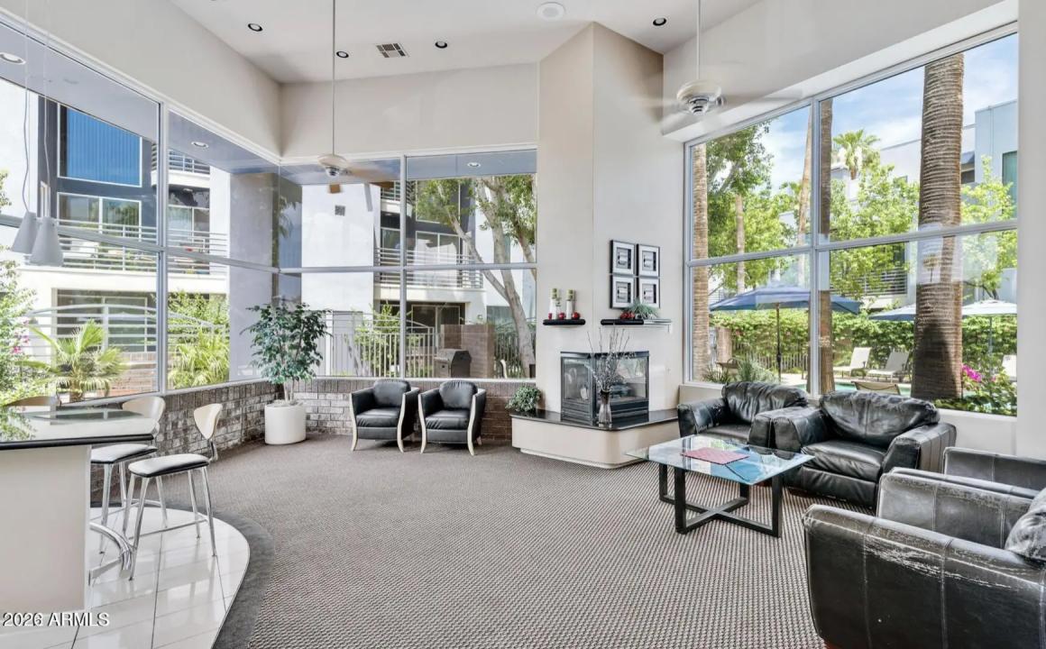 Real Estate Picture 18