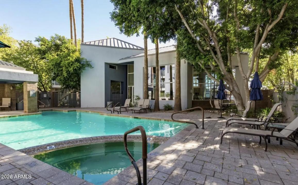 Real Estate Picture 21
