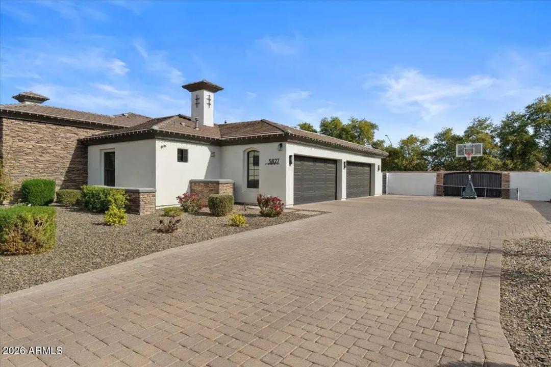 Real Estate Picture 32