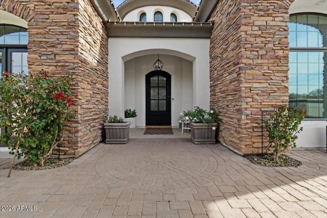 Real Estate Picture 34
