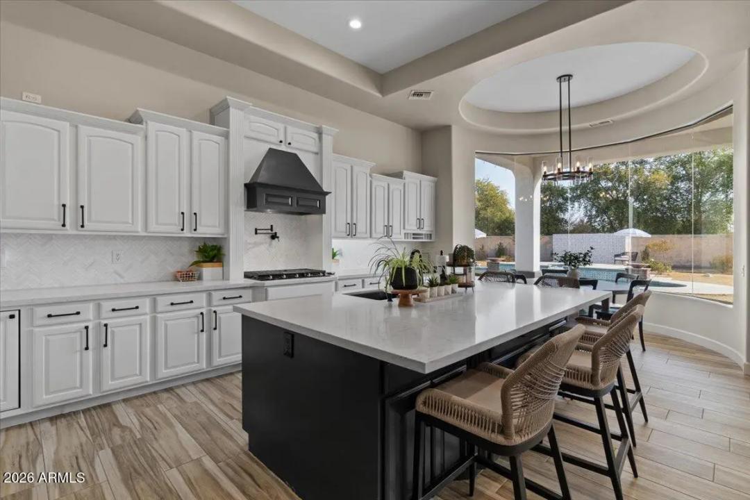Real Estate Picture 44