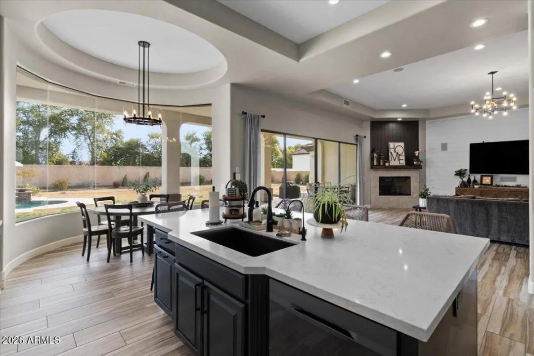 Real Estate Picture 48