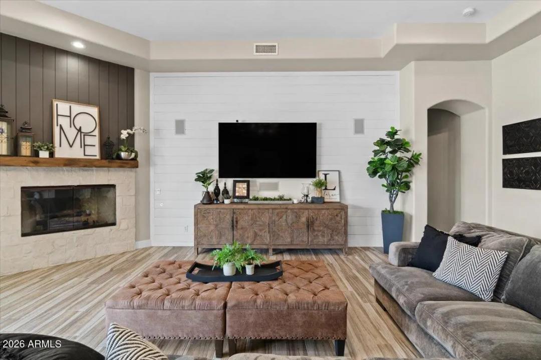 Real Estate Picture 56
