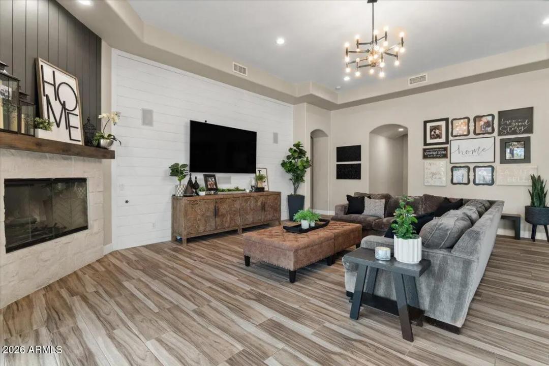 Real Estate Picture 57