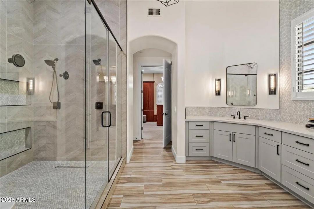 Real Estate Picture 66