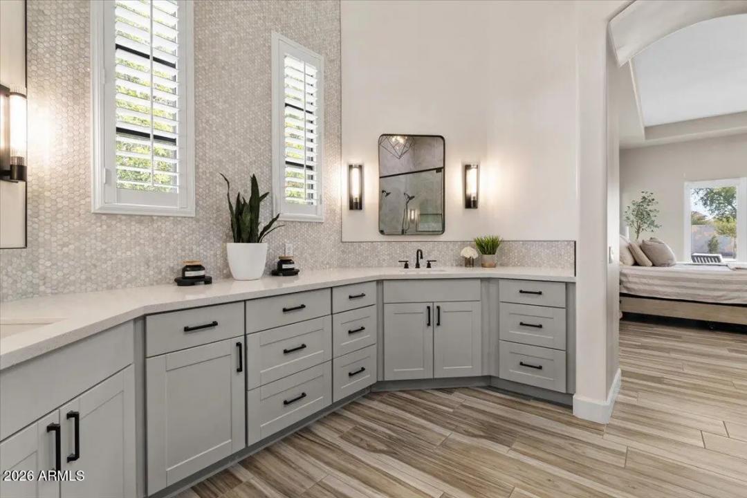 Real Estate Picture 68