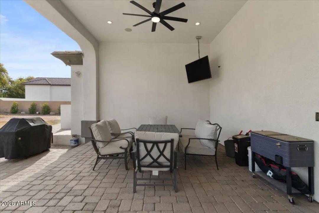Real Estate Picture 92