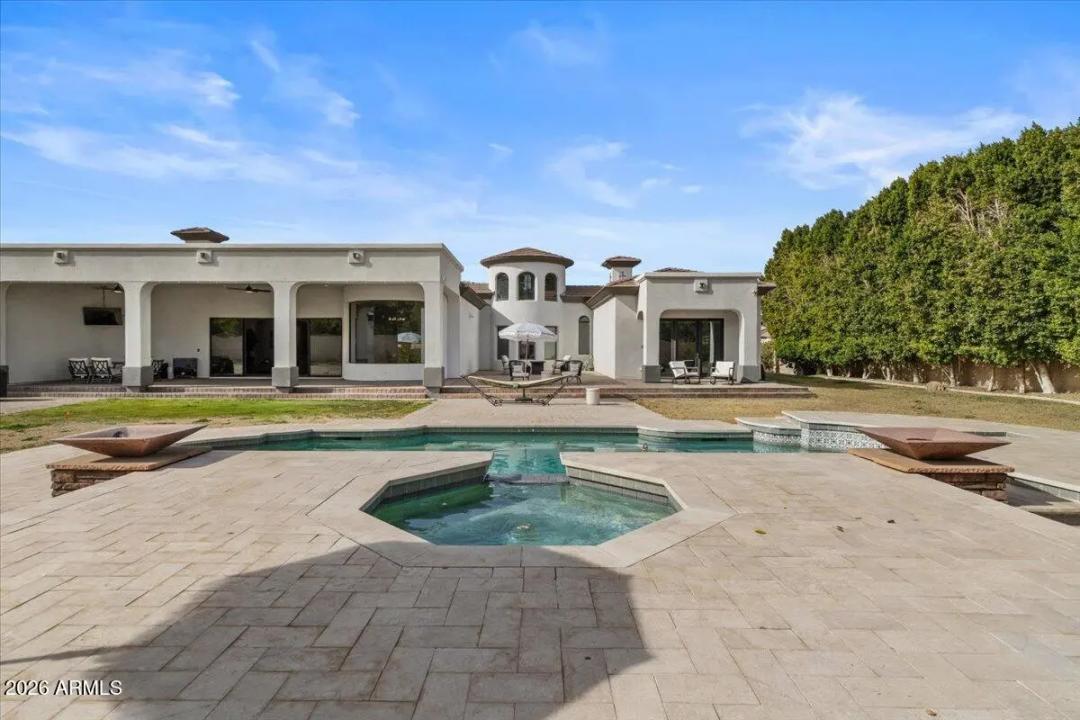 Real Estate Picture 97