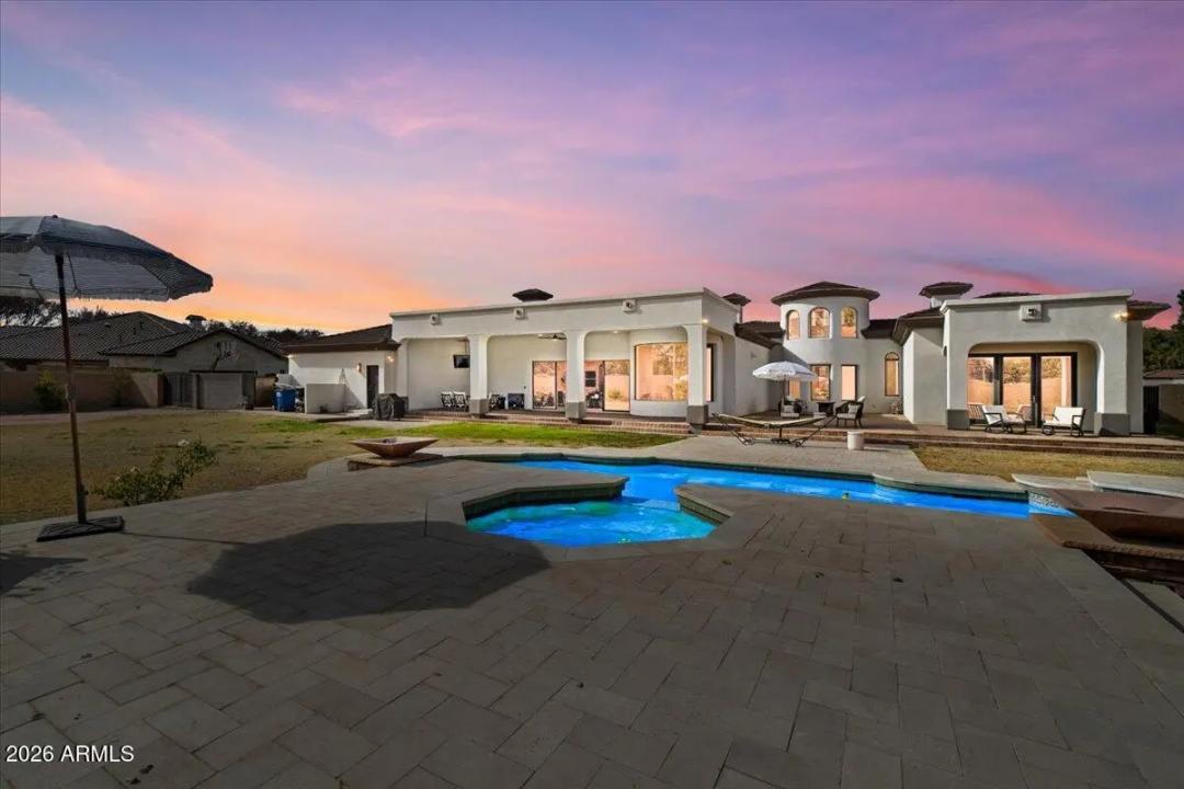 Real Estate Picture 102