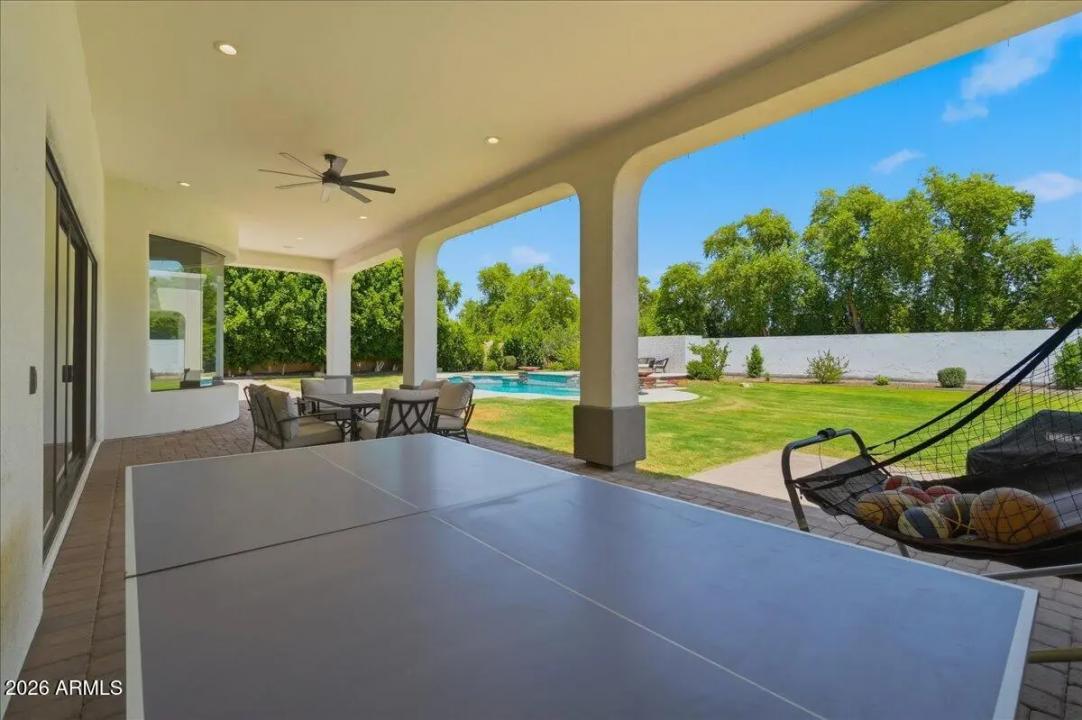 Real Estate Picture 13