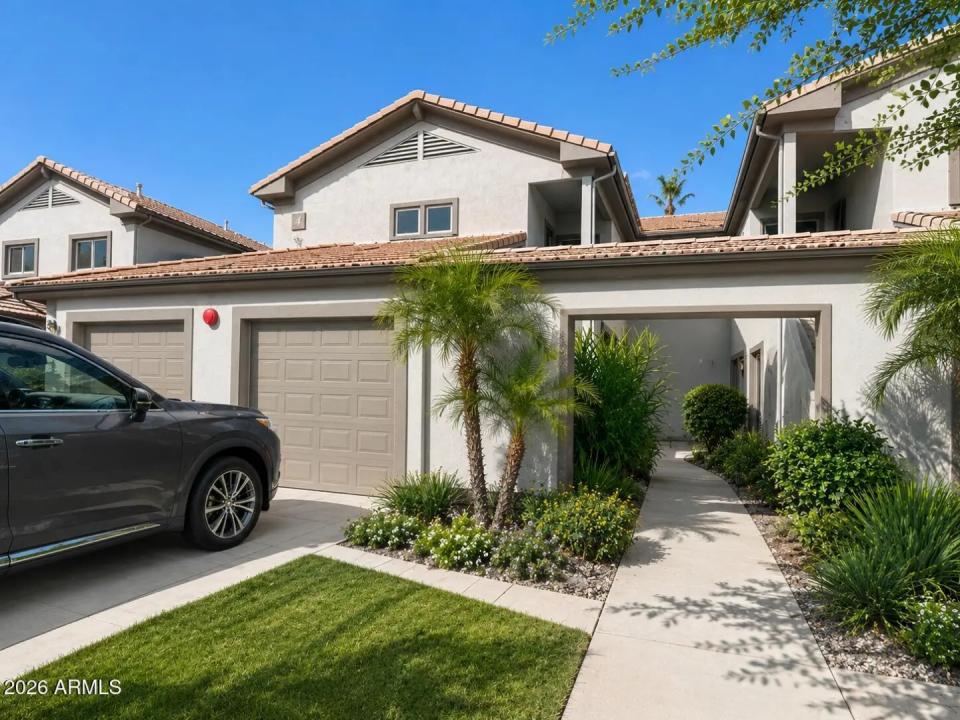 7401 W ARROWHEAD CLUBHOUSE Drive 2010 Glendale AZ 85308