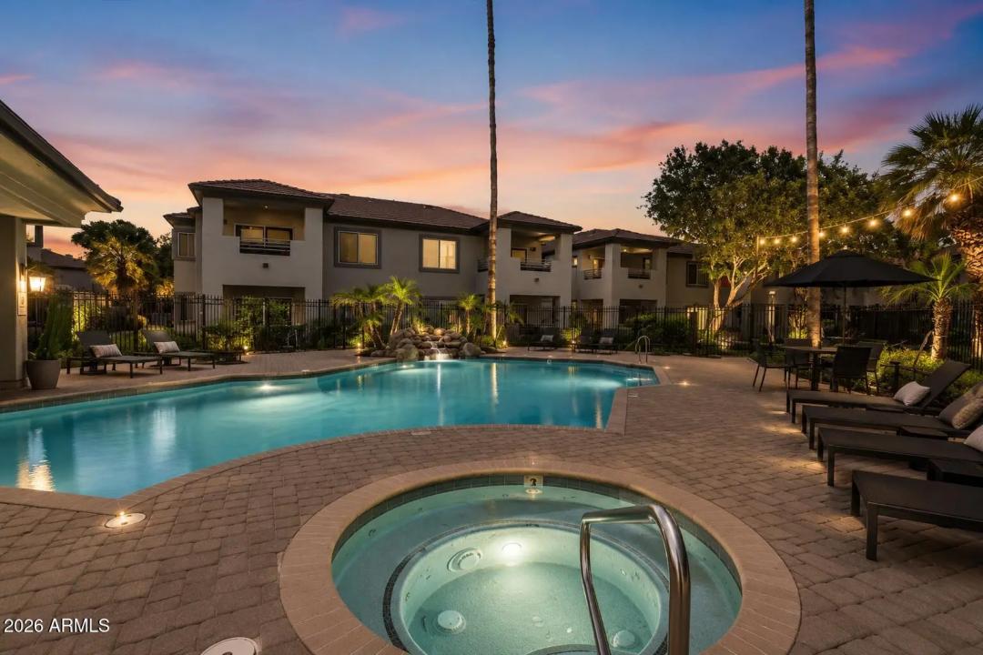 Real Estate Picture 10