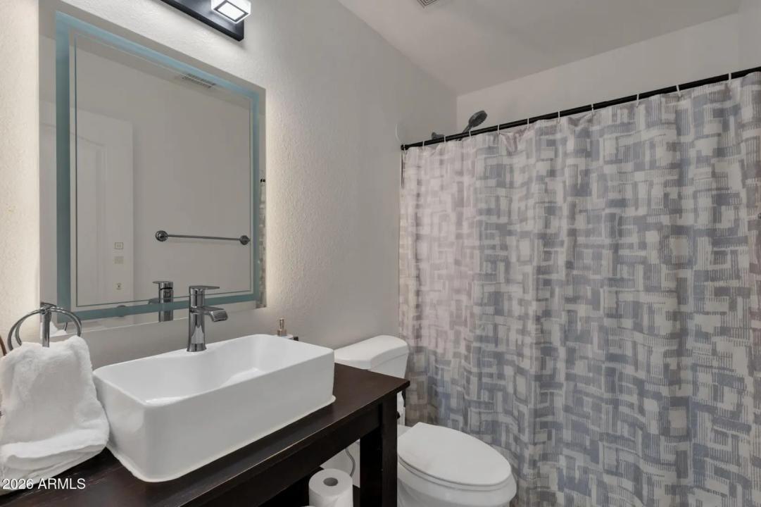 Real Estate Picture 25