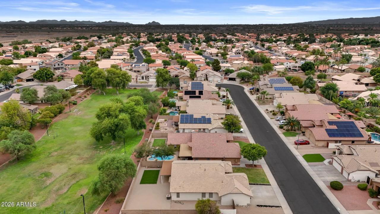 Real Estate Picture 34
