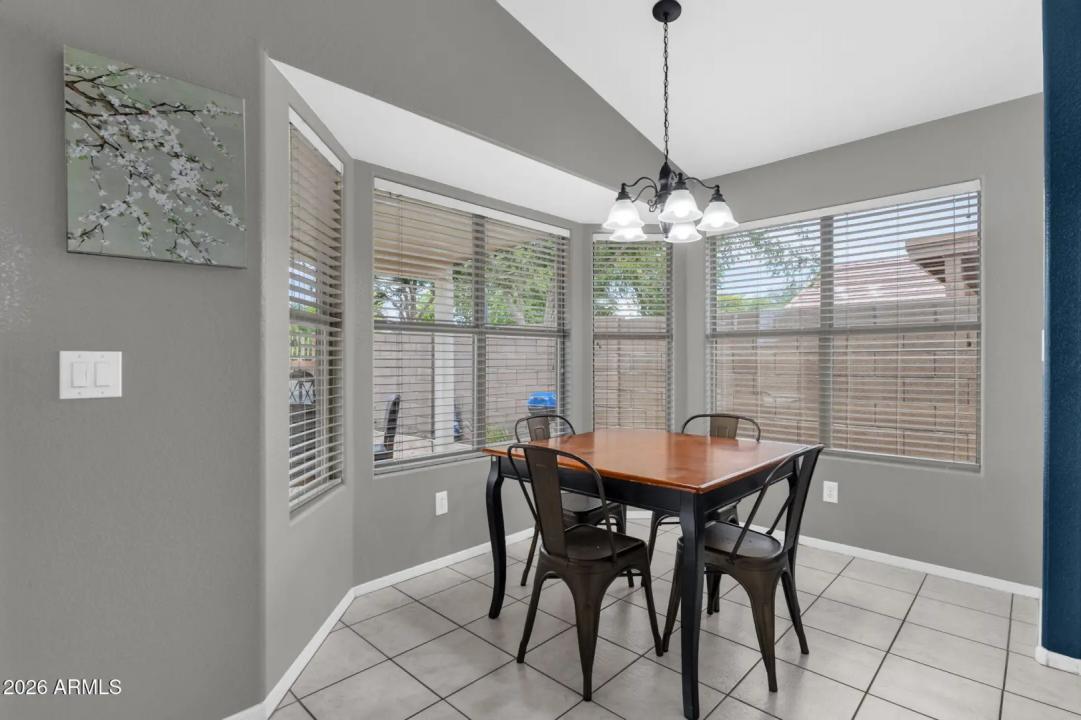 Real Estate Picture 13