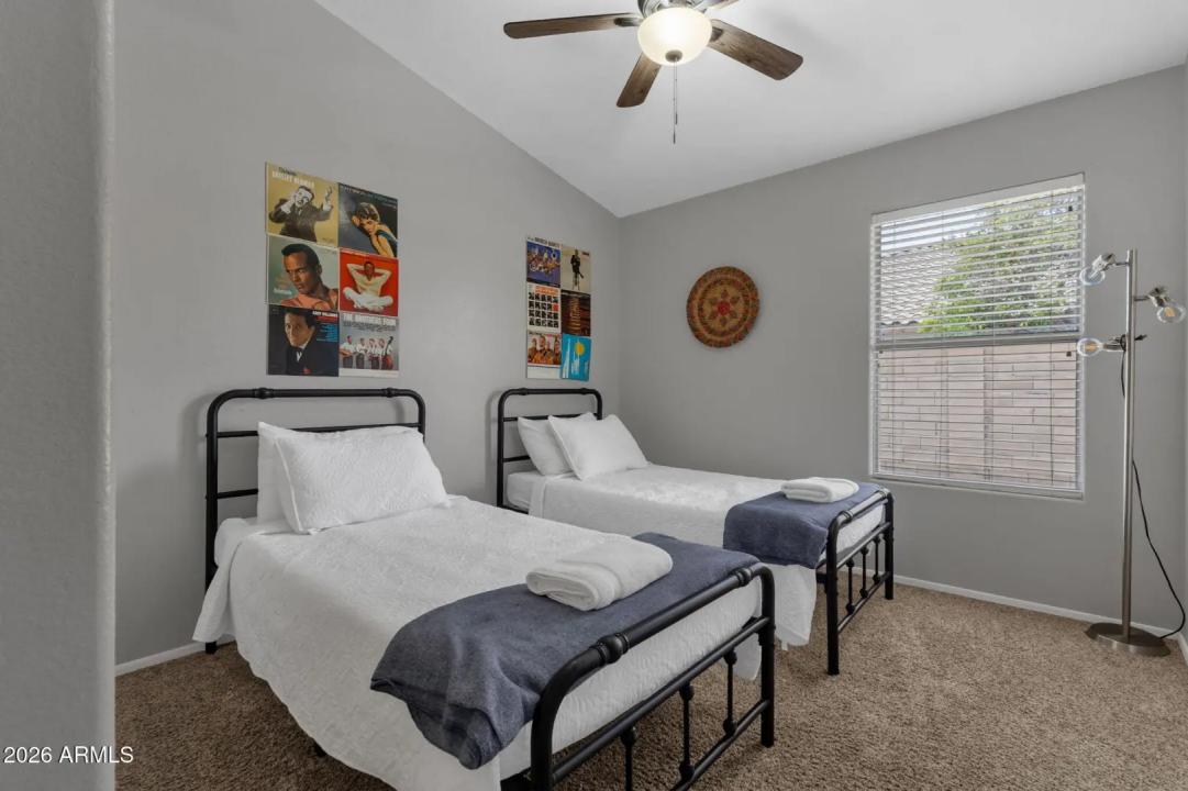 Real Estate Picture 23