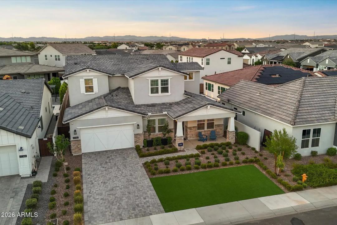 Real Estate Picture 1