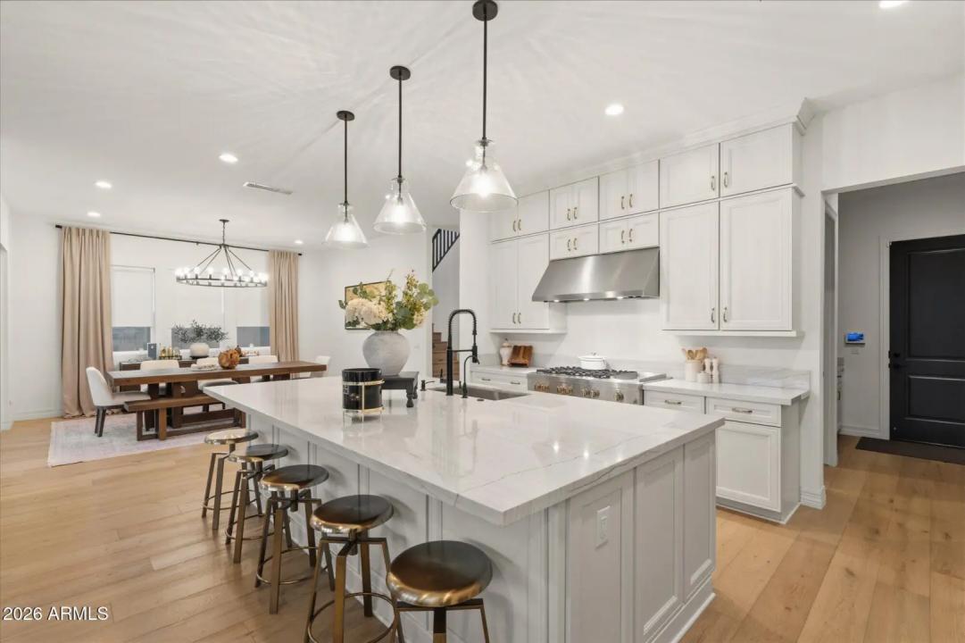 Real Estate Picture 2