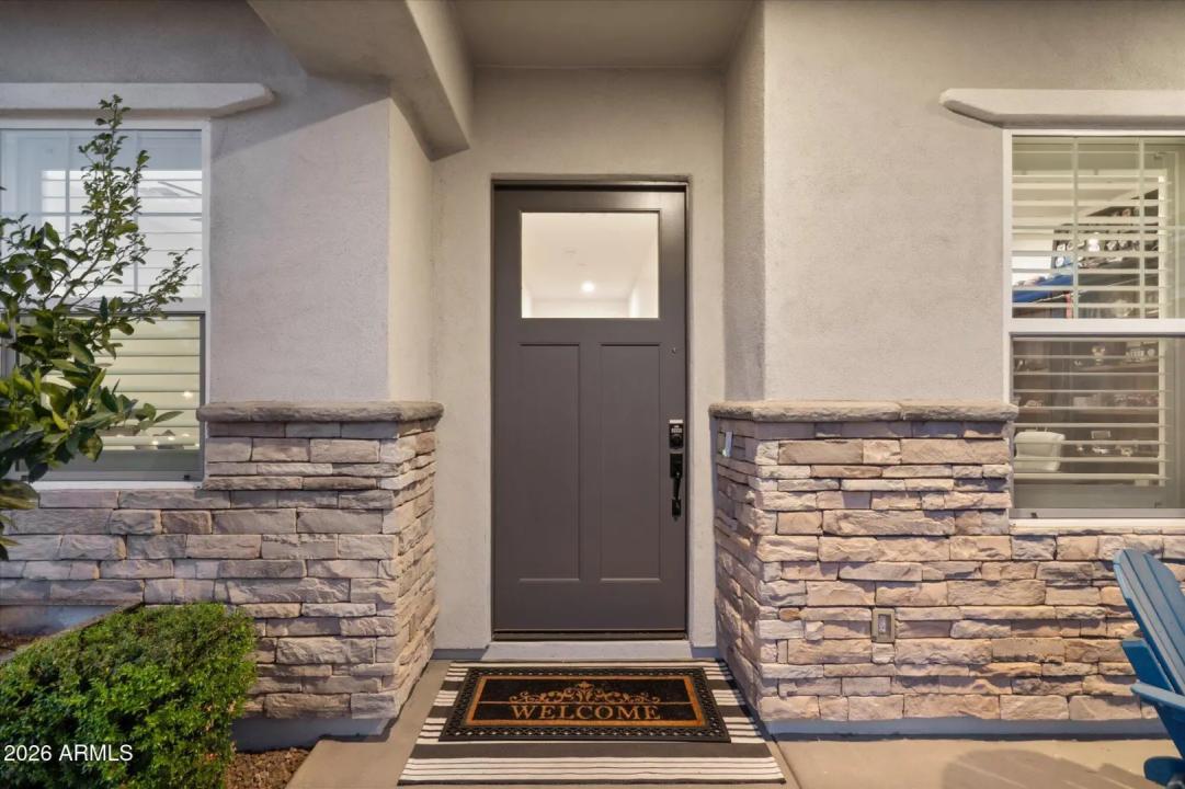 Real Estate Picture 8