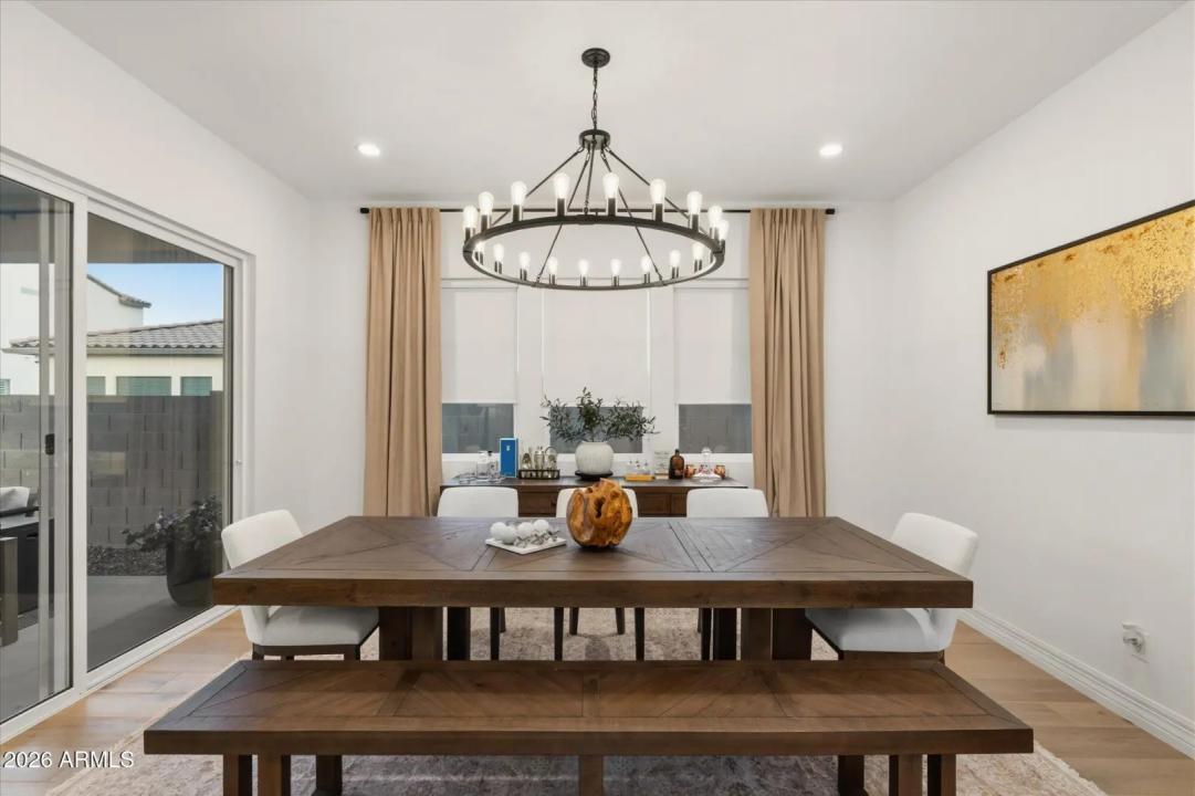 Real Estate Picture 10
