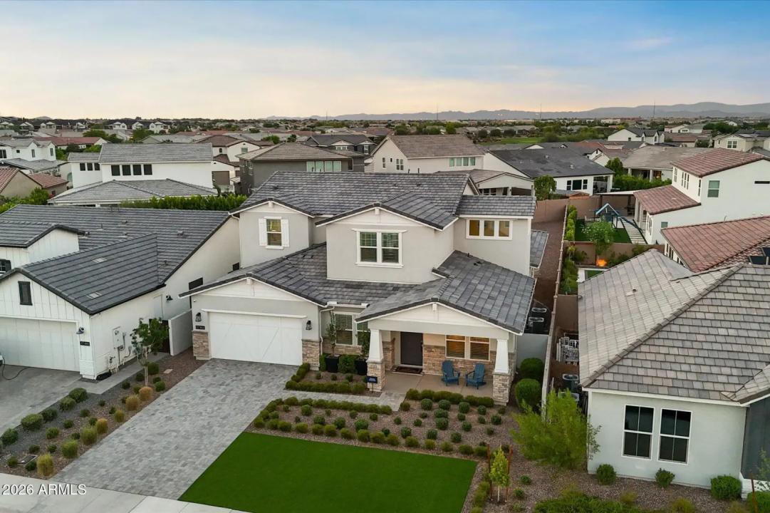 Real Estate Picture 38