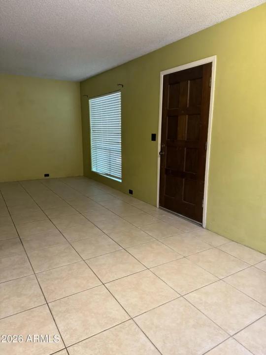Real Estate Picture 3