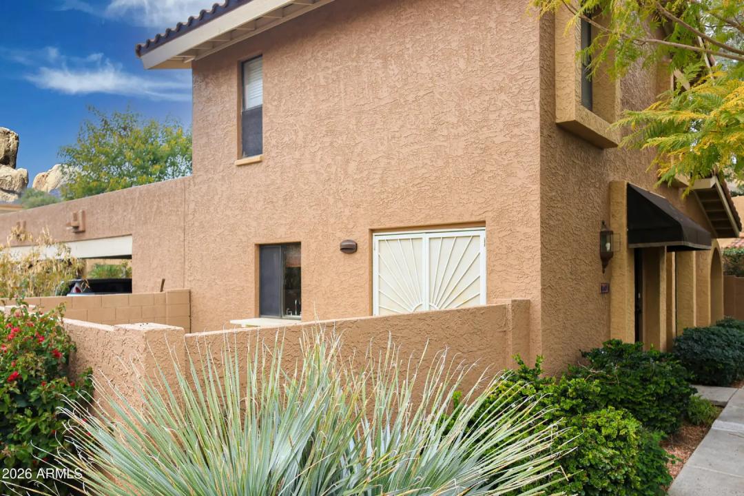 Real Estate Picture 13