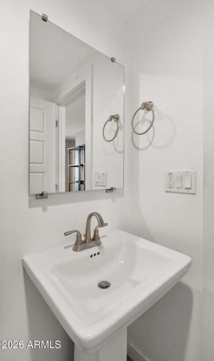 Real Estate Picture 18