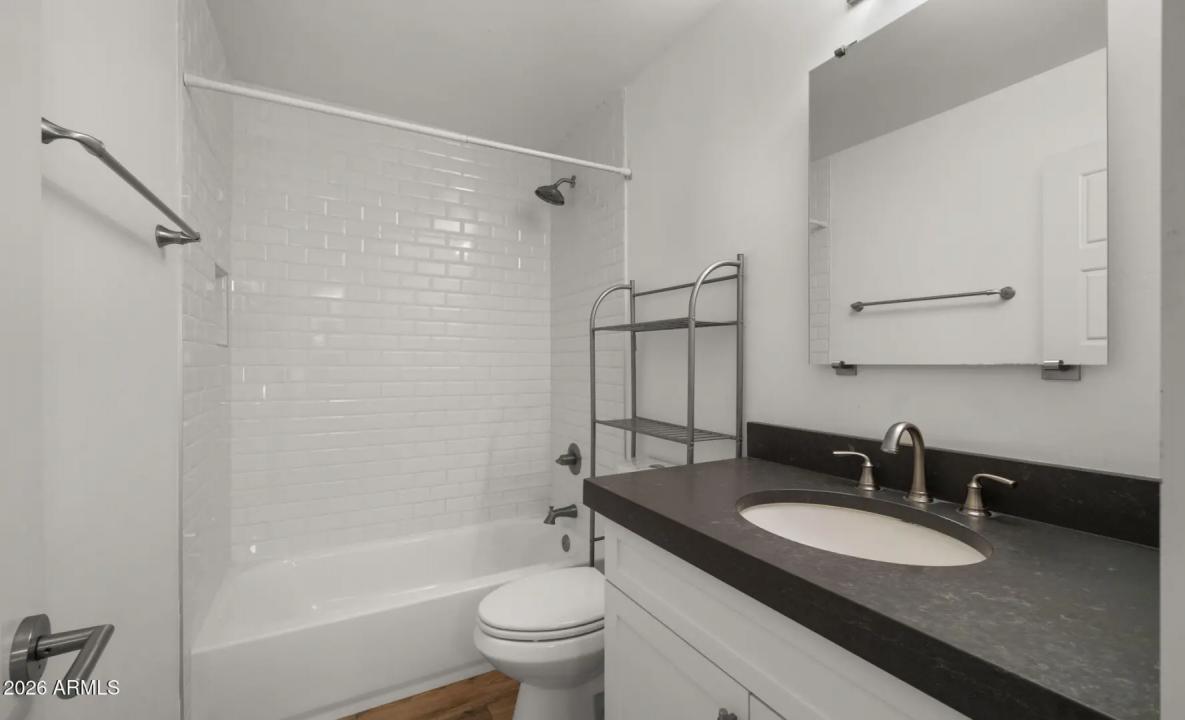 Real Estate Picture 29