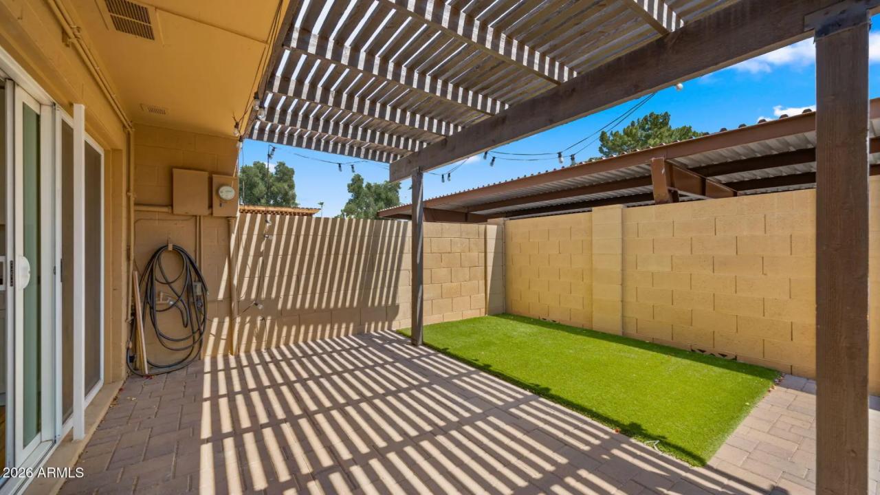 Real Estate Picture 35