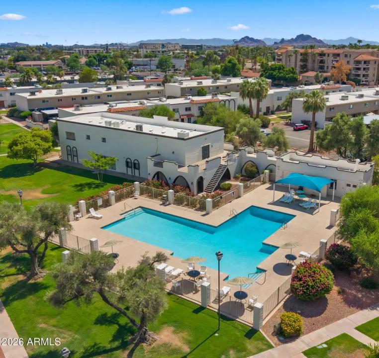 Real Estate Picture 39