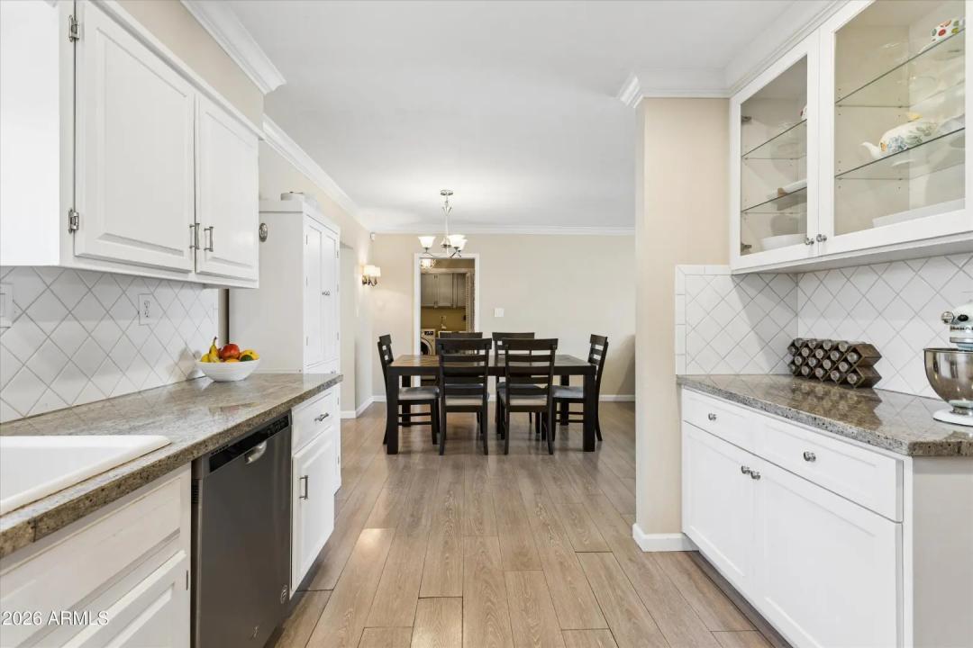 Real Estate Picture 13