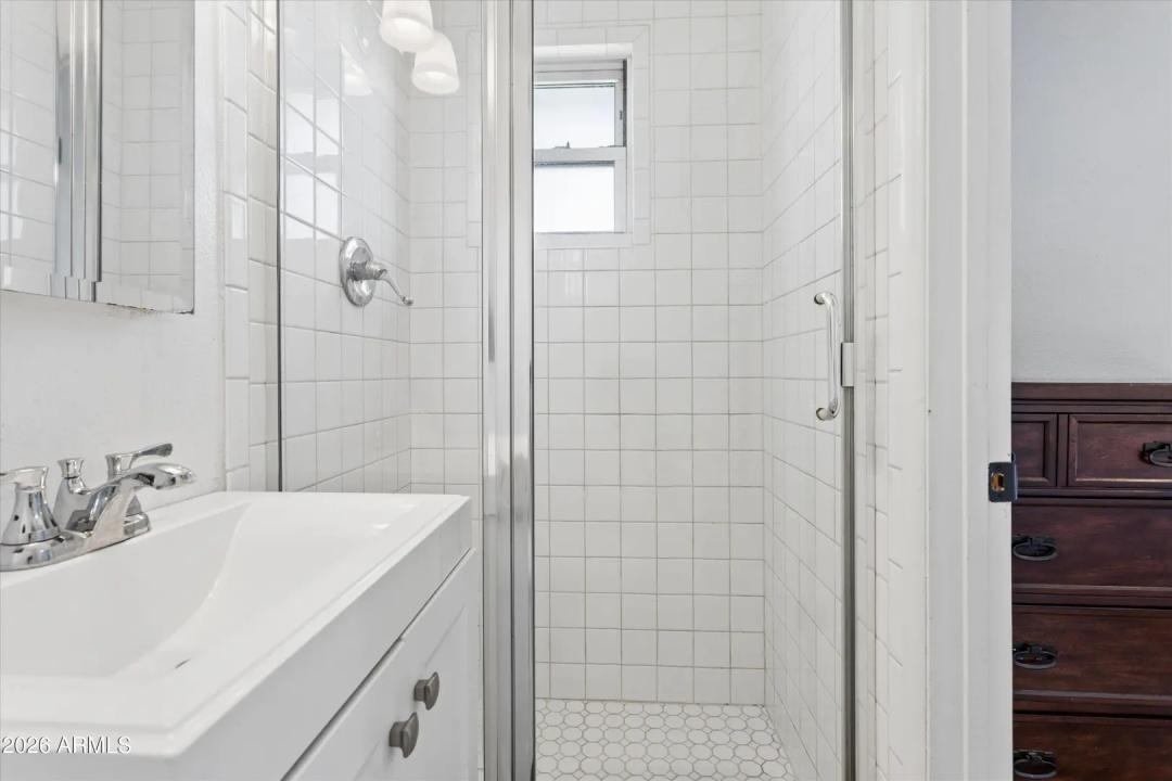 Real Estate Picture 21