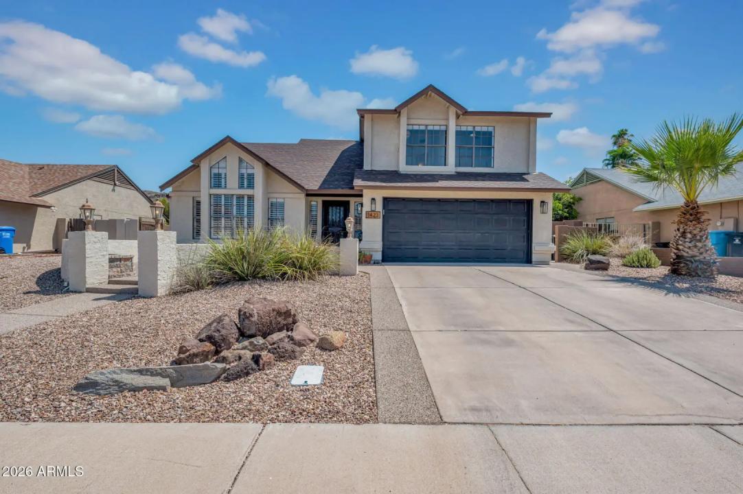 1423 E MONTE CRISTO Avenue Phoenix AZ 85022