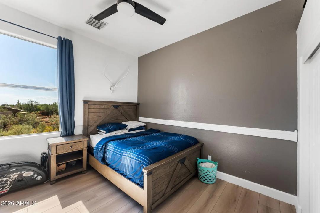 Real Estate Picture 39