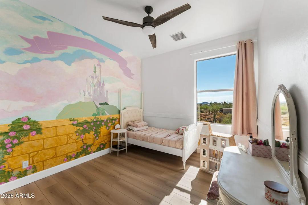 Real Estate Picture 41