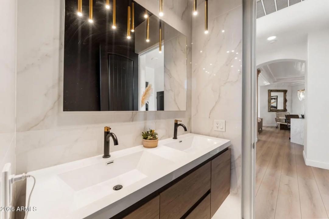 Real Estate Picture 46