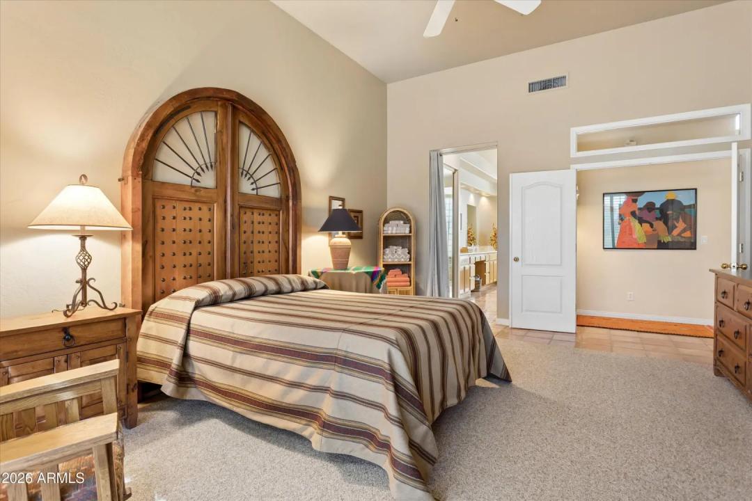 Real Estate Picture 23