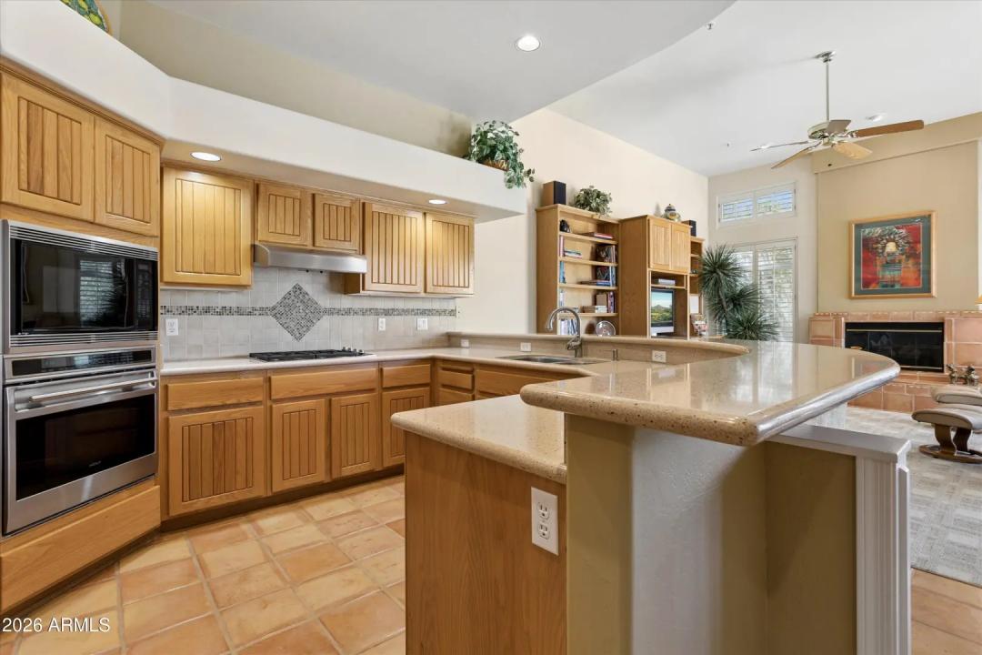 Real Estate Picture 13