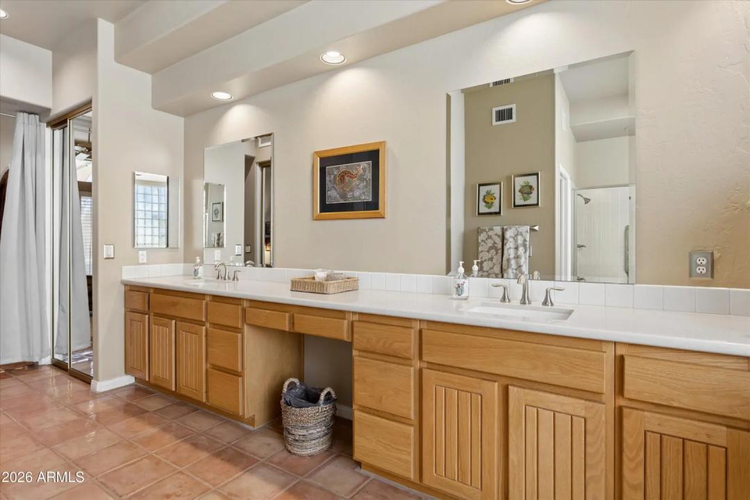 Real Estate Picture 27