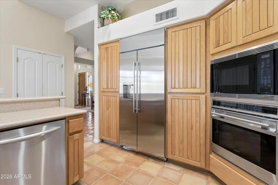 Real Estate Picture 15