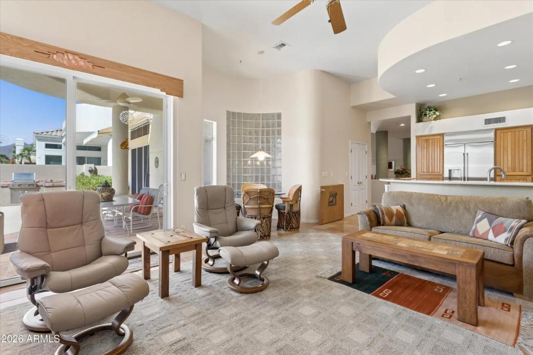 Real Estate Picture 18