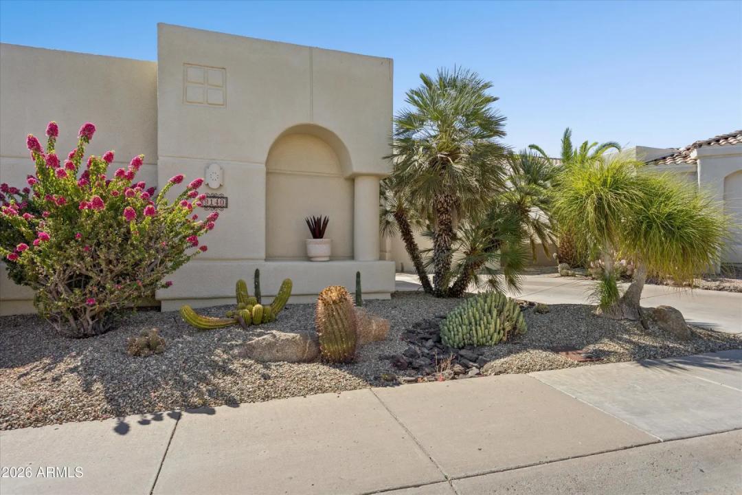 Real Estate Picture 3