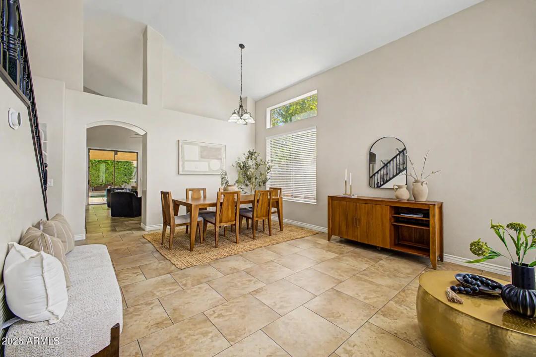 Real Estate Picture 8