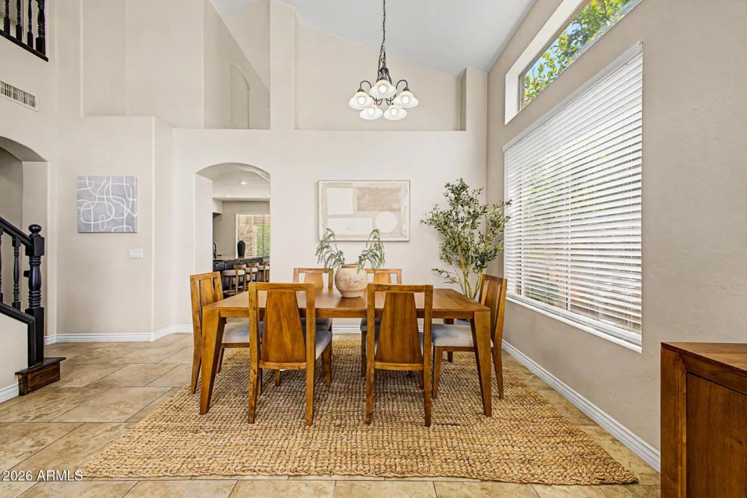 Real Estate Picture 10
