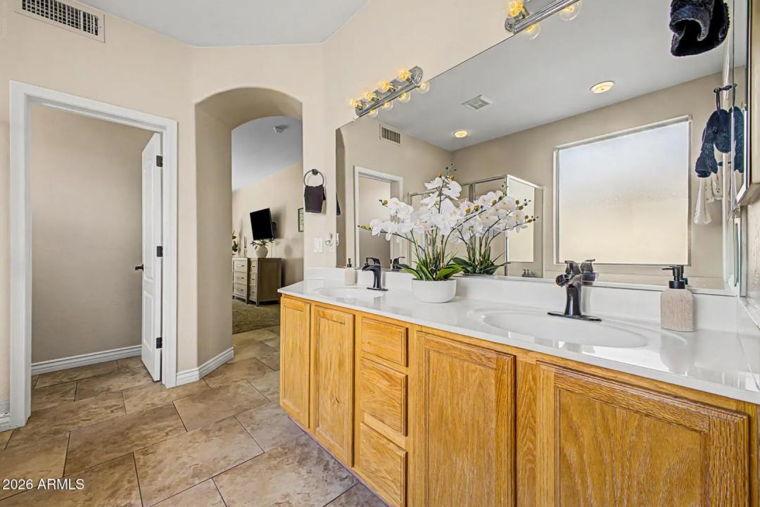 Real Estate Picture 13