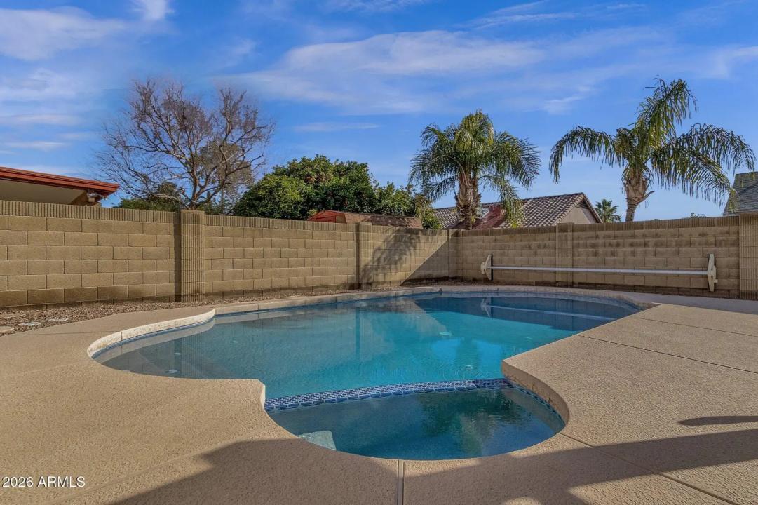 Real Estate Picture 40