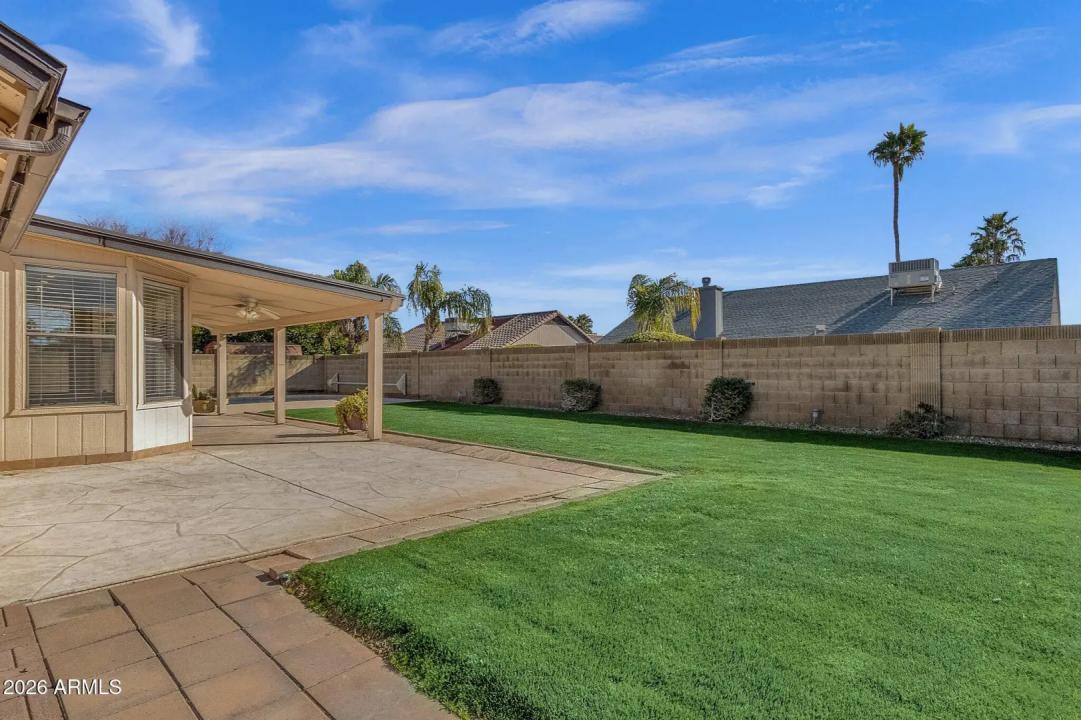 Real Estate Picture 37